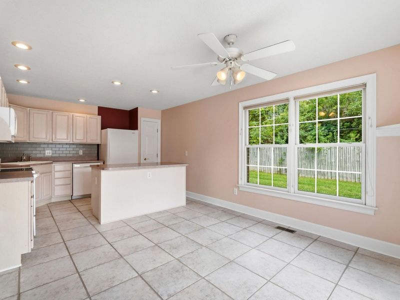 2091 Waterfall Lane, Vandalia, OH 45377 Photo 18