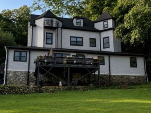 22 Sunset Ter, Mount Arlington, NJ 07856