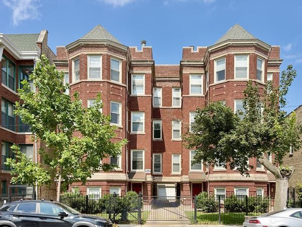 1524 W Birchwood Avenue , Unit 2, Chicago, IL 60626