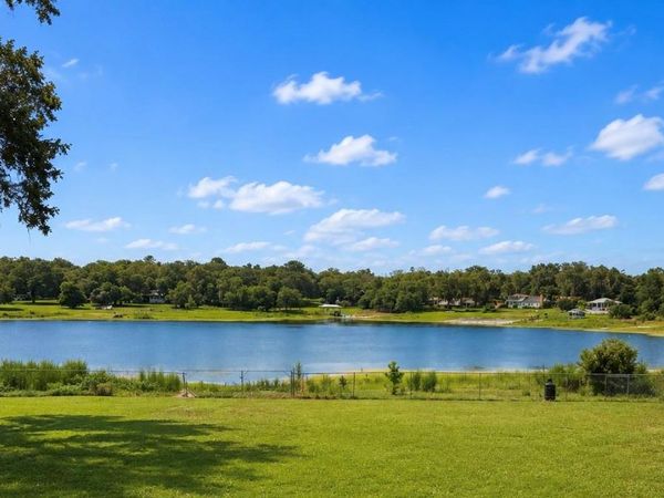 172 E COWPEN LAKE POINT ROAD , HAWTHORNE, FL 32640