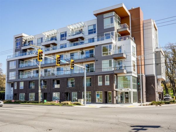 1301 Hillside Ave, Unit #308, Victoria, BC V8T 2B3