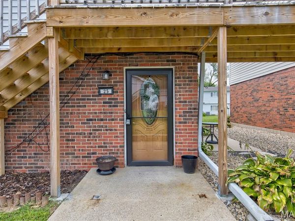 5310 Godfrey Road, Unit 25, Godfrey, IL 62035