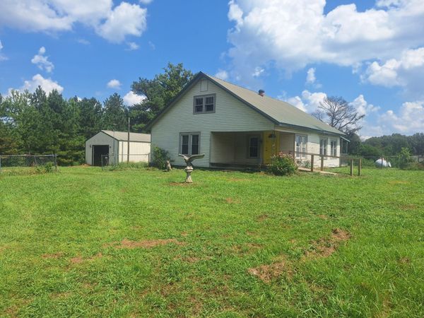 25250 Hwy 114 , Bruceton, TN 38317