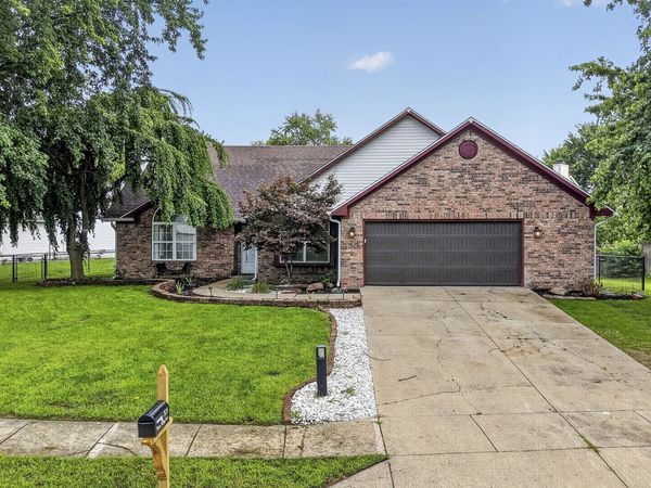7674 Doone Valley Court , Avon, IN 46123