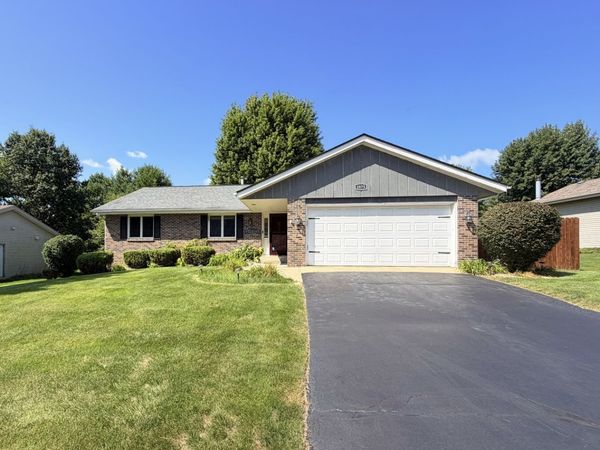 1875 S Trainer Road , Rockford, IL 61108
