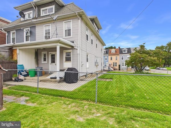 632 YORK STREET, YORK, PA 17403