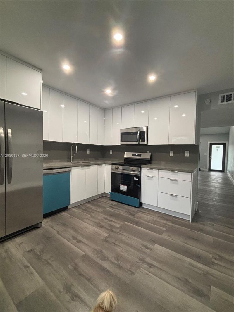 453 NE 210th Ter , Miami, FL 33179 Photo