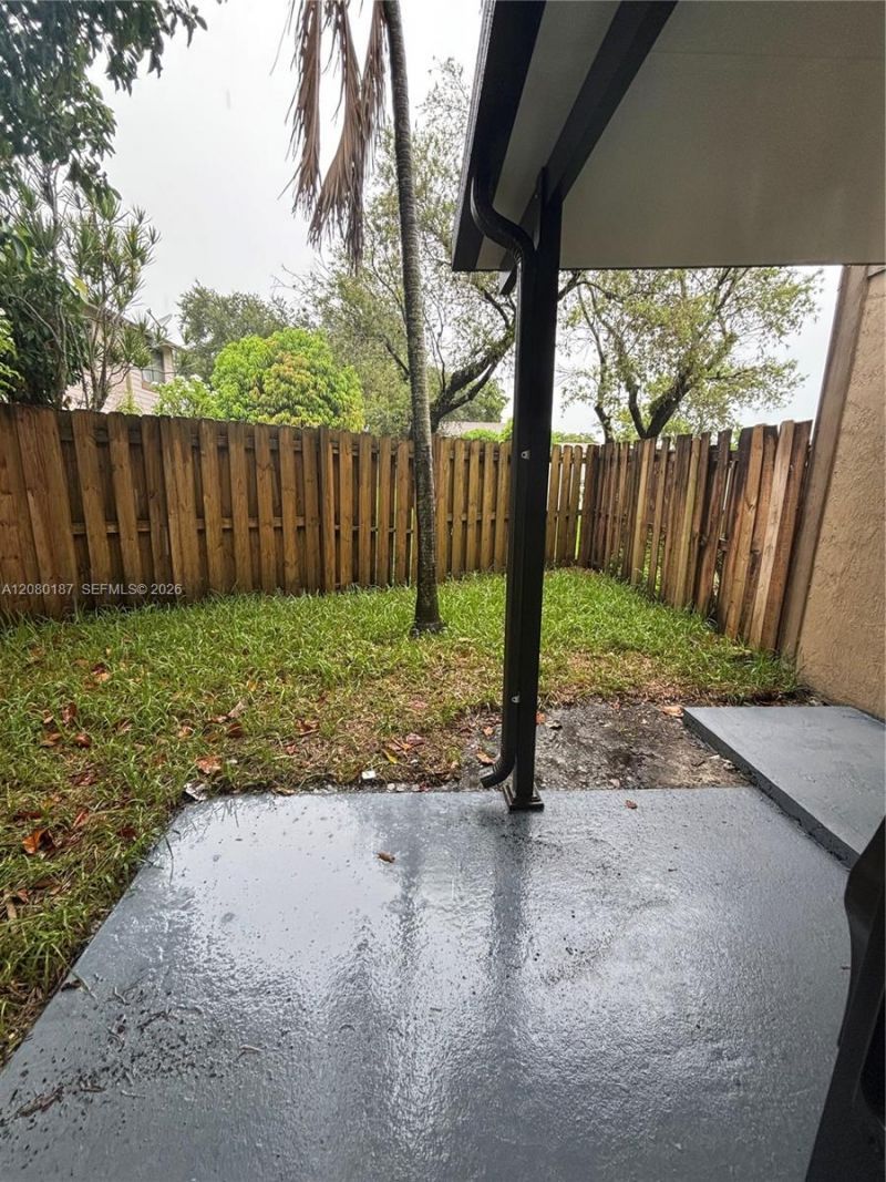 453 NE 210th Ter , Miami, FL 33179 Photo