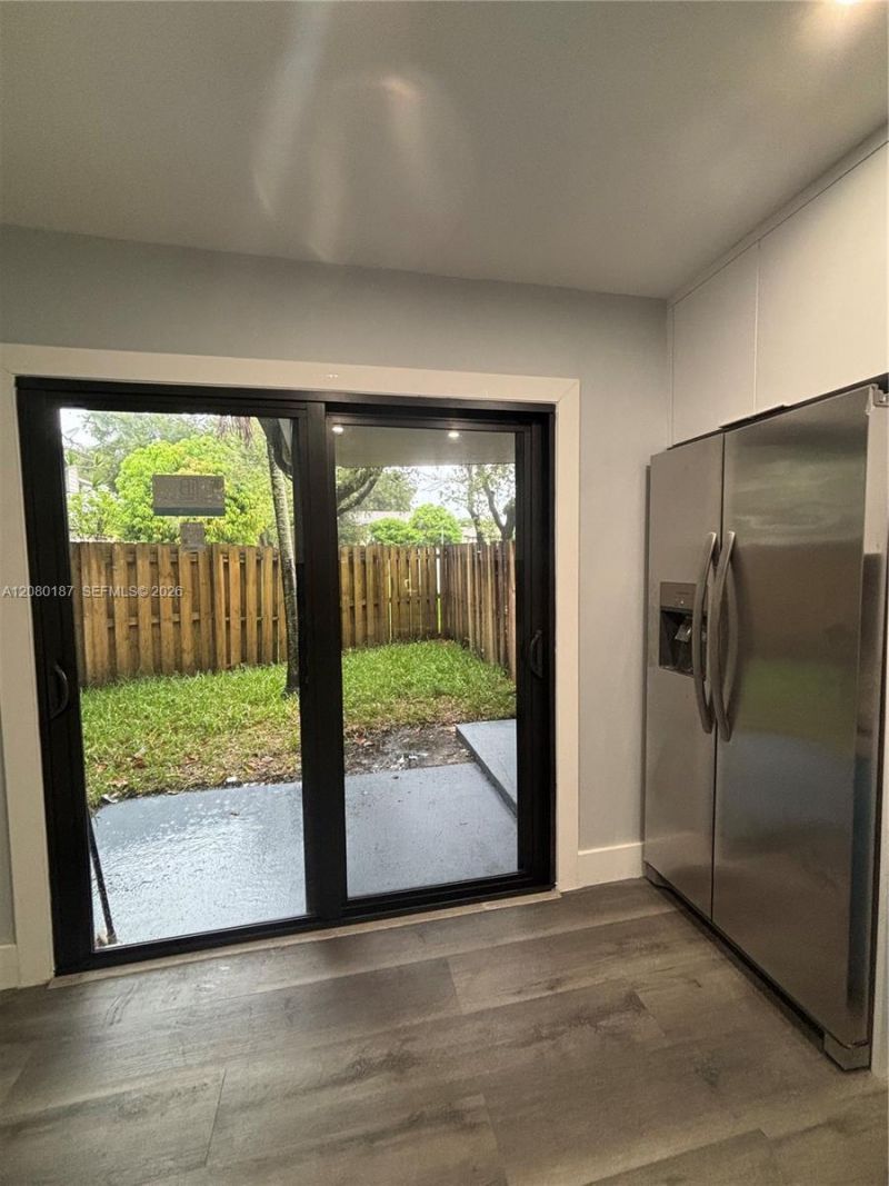 453 NE 210th Ter , Miami, FL 33179 Photo