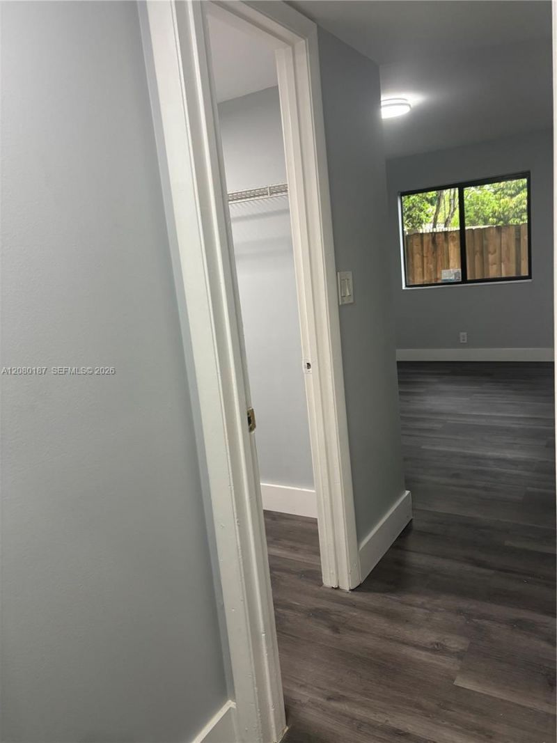453 NE 210th Ter , Miami, FL 33179 Photo