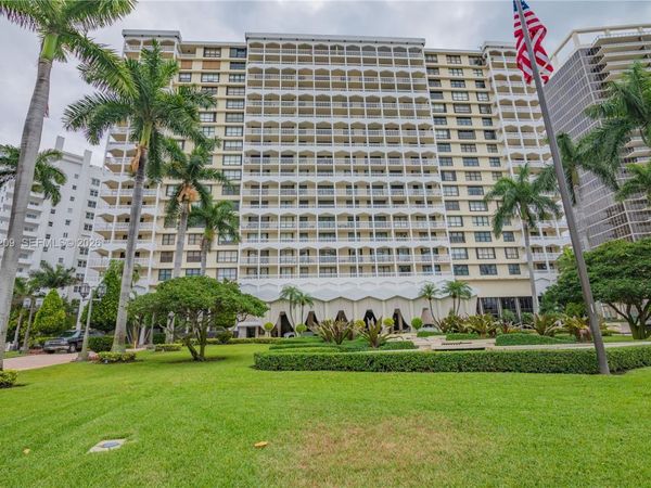 9801 Collins Ave, Unit 12Q, Bal Harbour, FL 33154