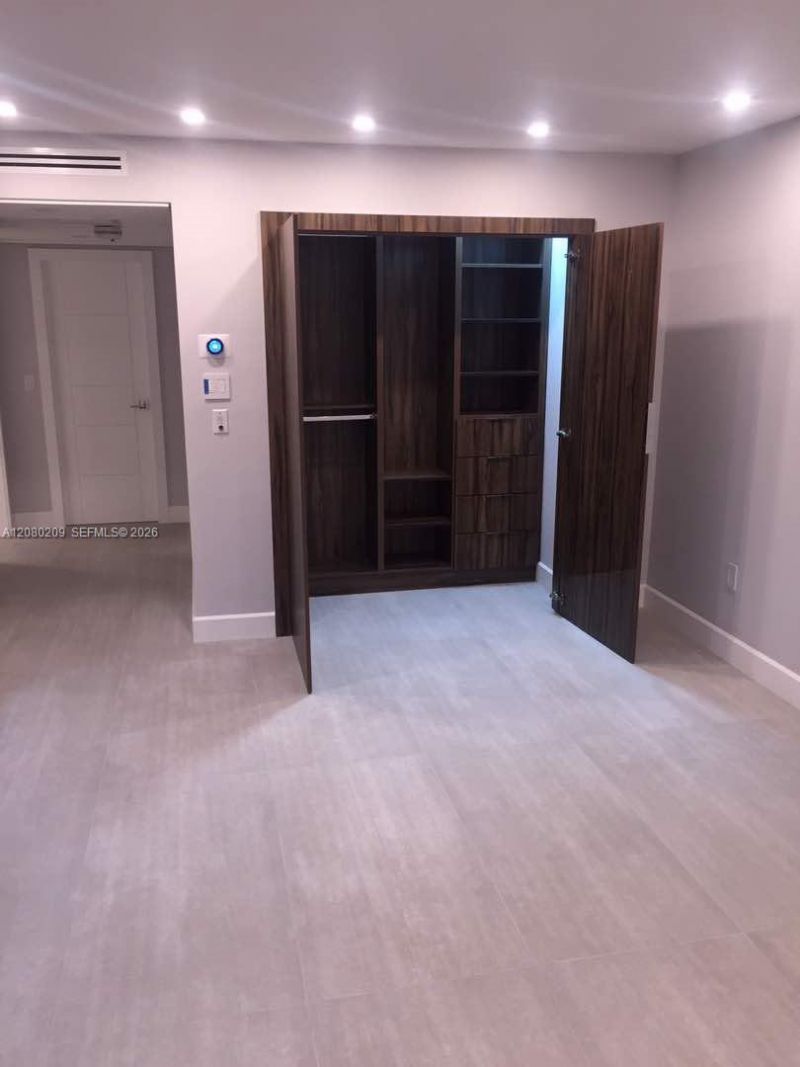 9801 Collins Ave, Unit 12Q, Bal Harbour, FL 33154 Photo