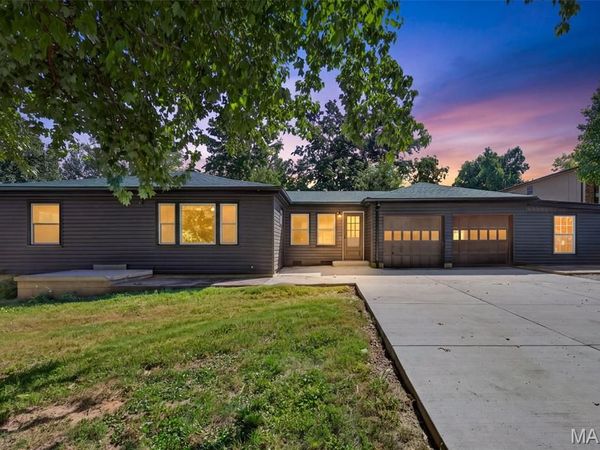 310 Cliff Cave Road, St Louis, MO 63129