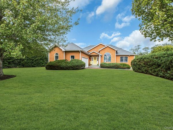 280 Marina Lane, East Marion, NY 11939