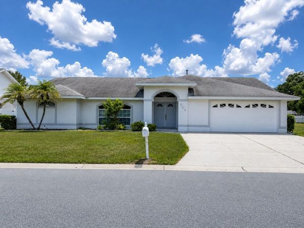 204 LAKE MARIAM COURT, WINTER HAVEN, FL 33884