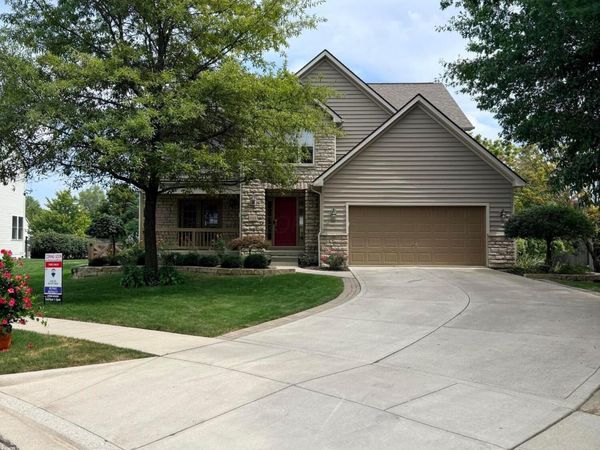 7233 Redwood Valley Court, Lewis Center, OH 43035