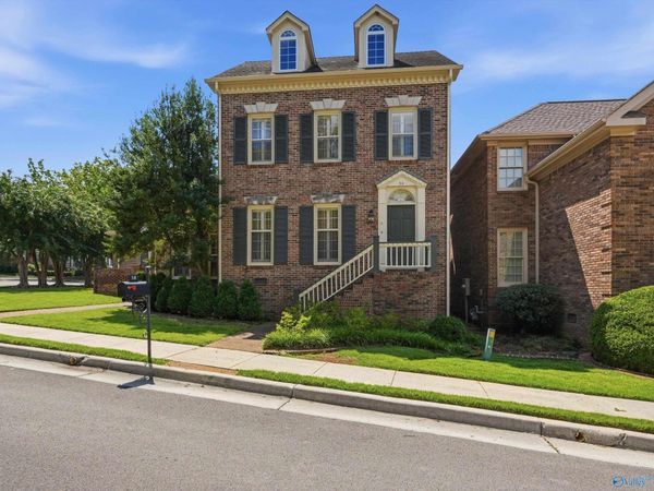 58 Northampton Drive, Huntsville, AL 35801
