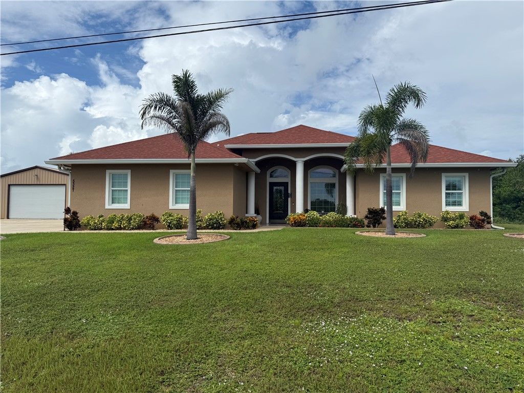 5327 N Old Dixie Highway, Fort Pierce, FL 34946 Photo