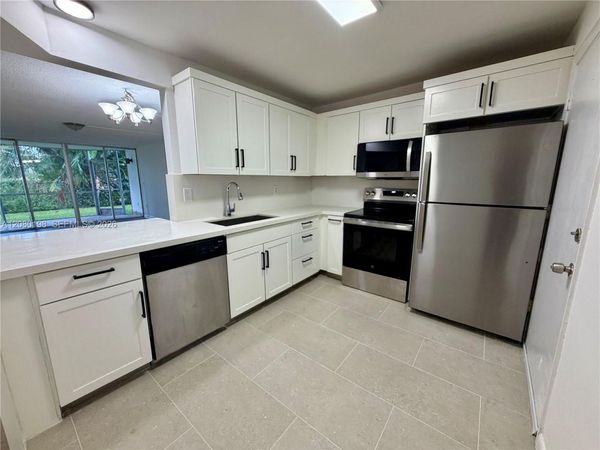 1101 NE 191st St , Unit H101, Miami, FL 33179