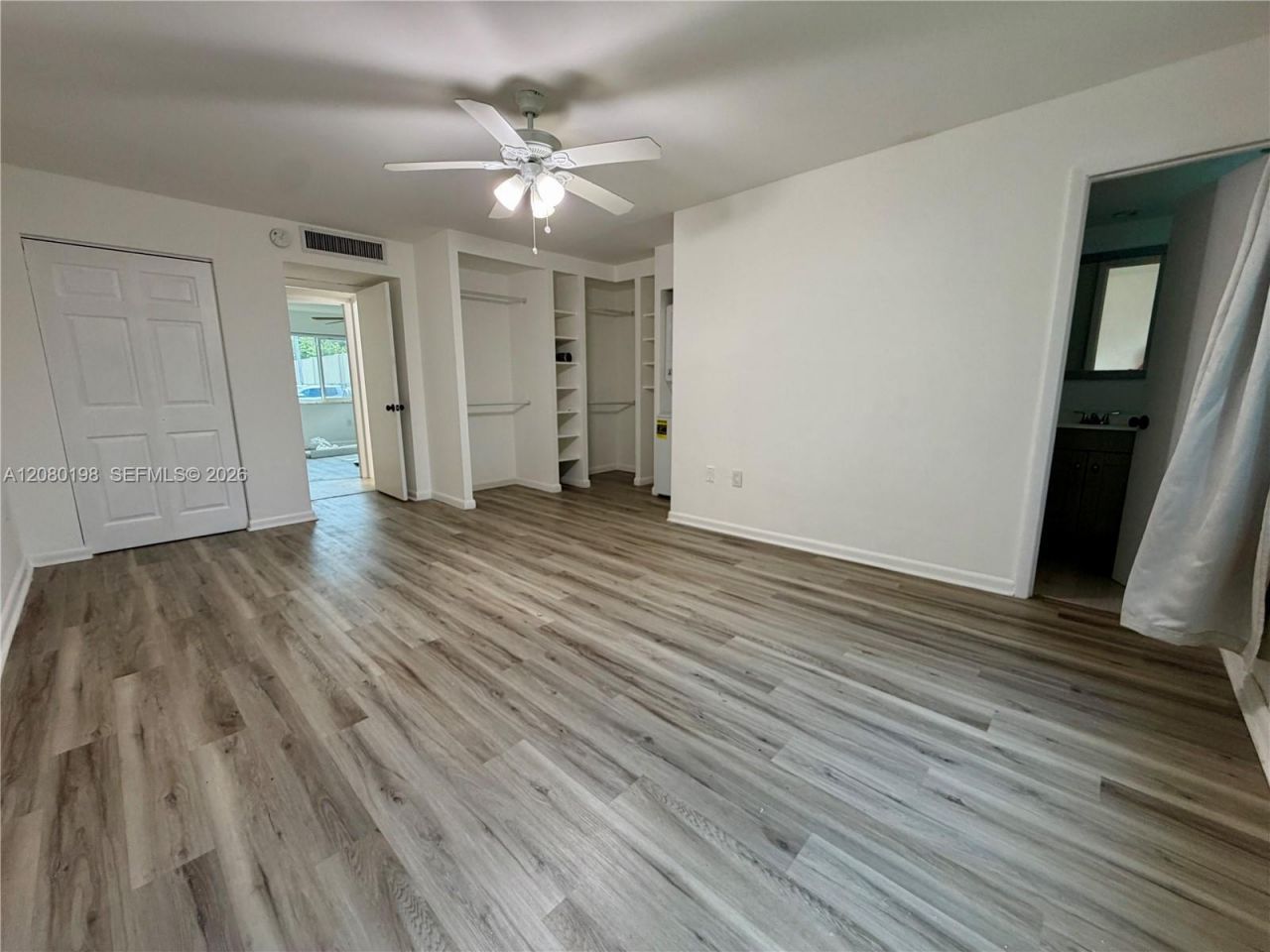 1101 NE 191st St, Unit H101, Miami, FL 33179 Photo