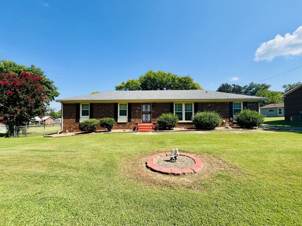 311 Chateauroux Dr , Clarksville, TN 37042