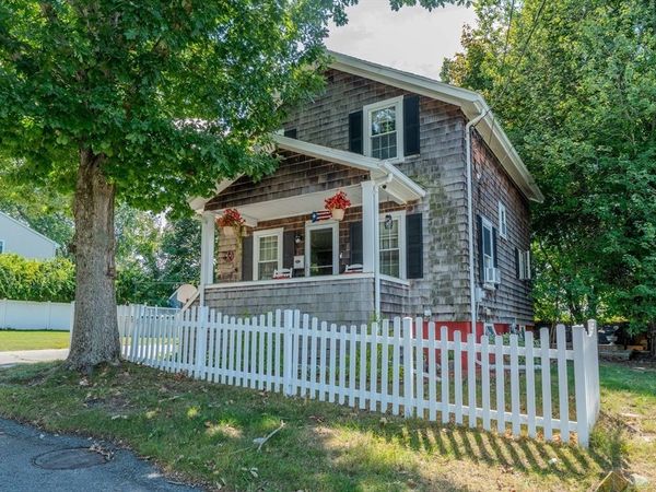 135 Thurber Ave, Somerset, MA 02725
