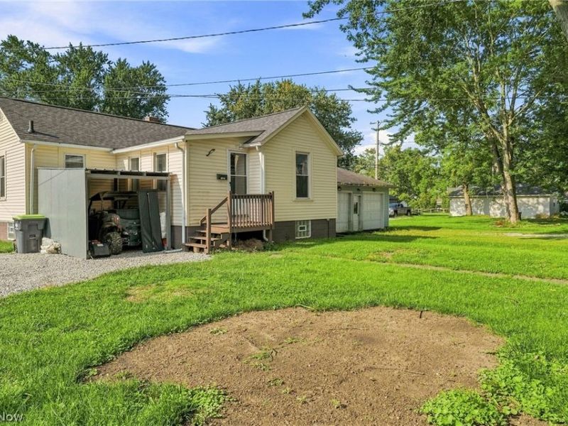 376 E 1/2 Ohio Avenue, Sebring, OH 44672 Photo 6