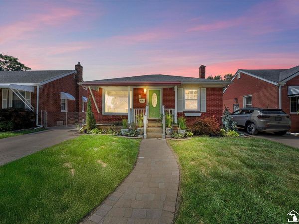 4164 Duplex Avenue, Lincoln Park, MI 48146