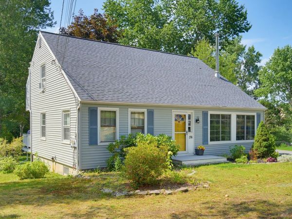 176 Exeter Road, Newmarket, NH 03857