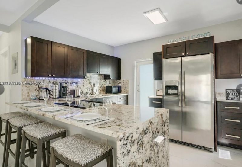 1526 NE 110th St, Unit A, Miami, FL 33161 Photo