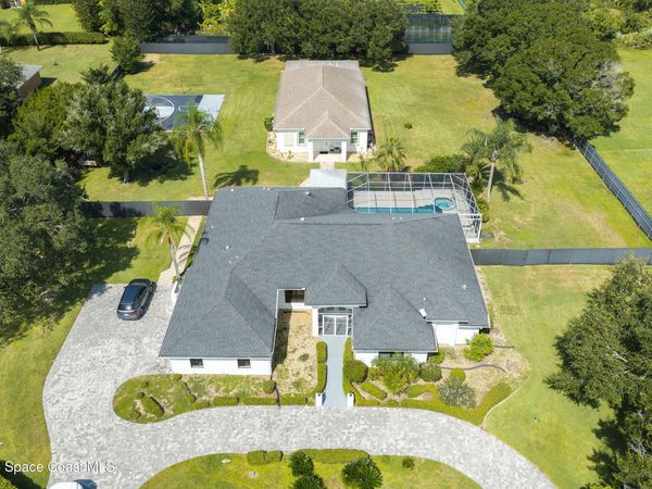 8710 Lake Ridge Drive, Grant-Valkaria, FL 32909