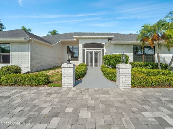 8710 Lake Ridge Drive , Grant-Valkaria, FL 32909