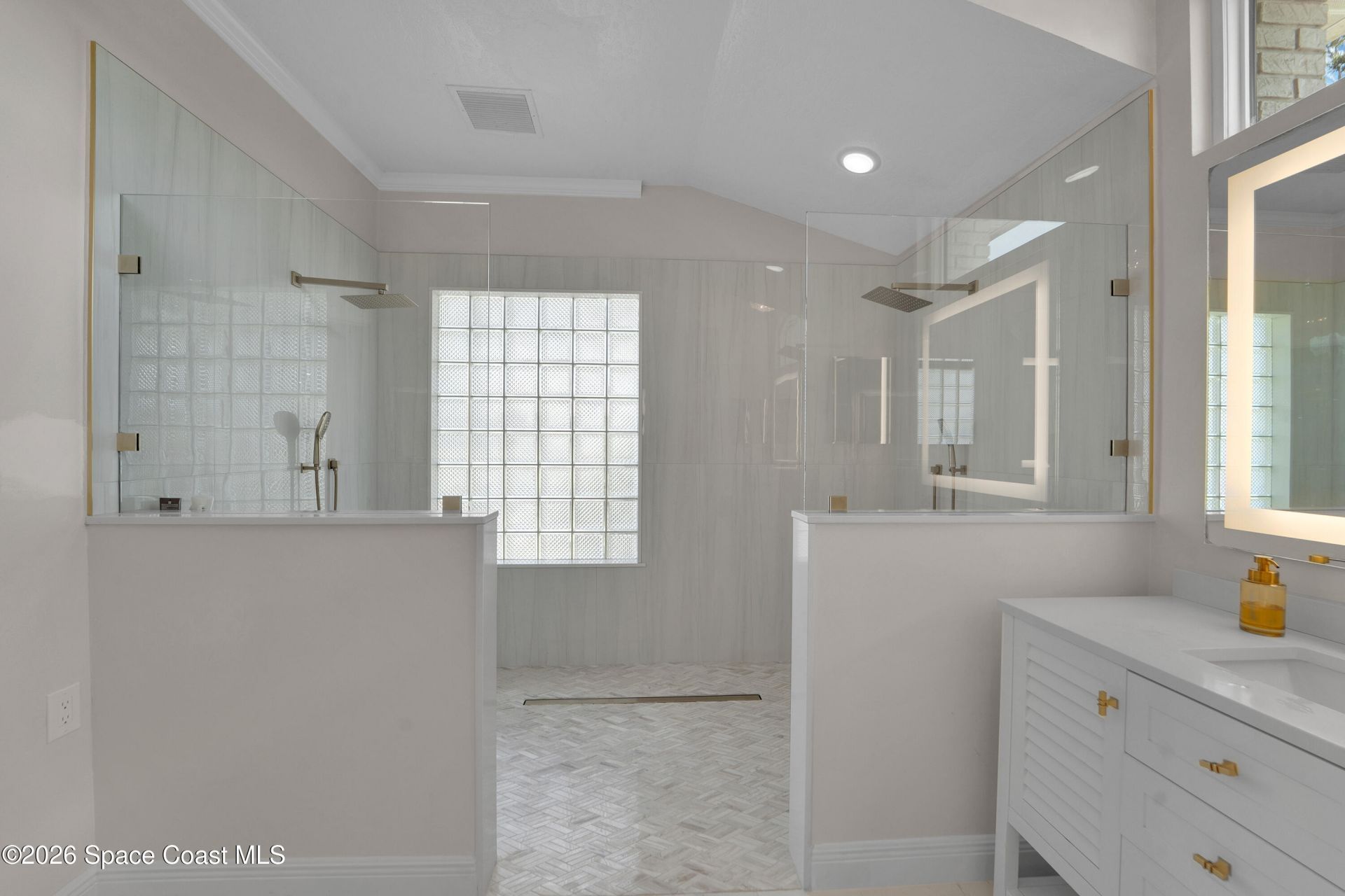 8710 Lake Ridge Drive, Grant-valkaria, FL 32909 Photo