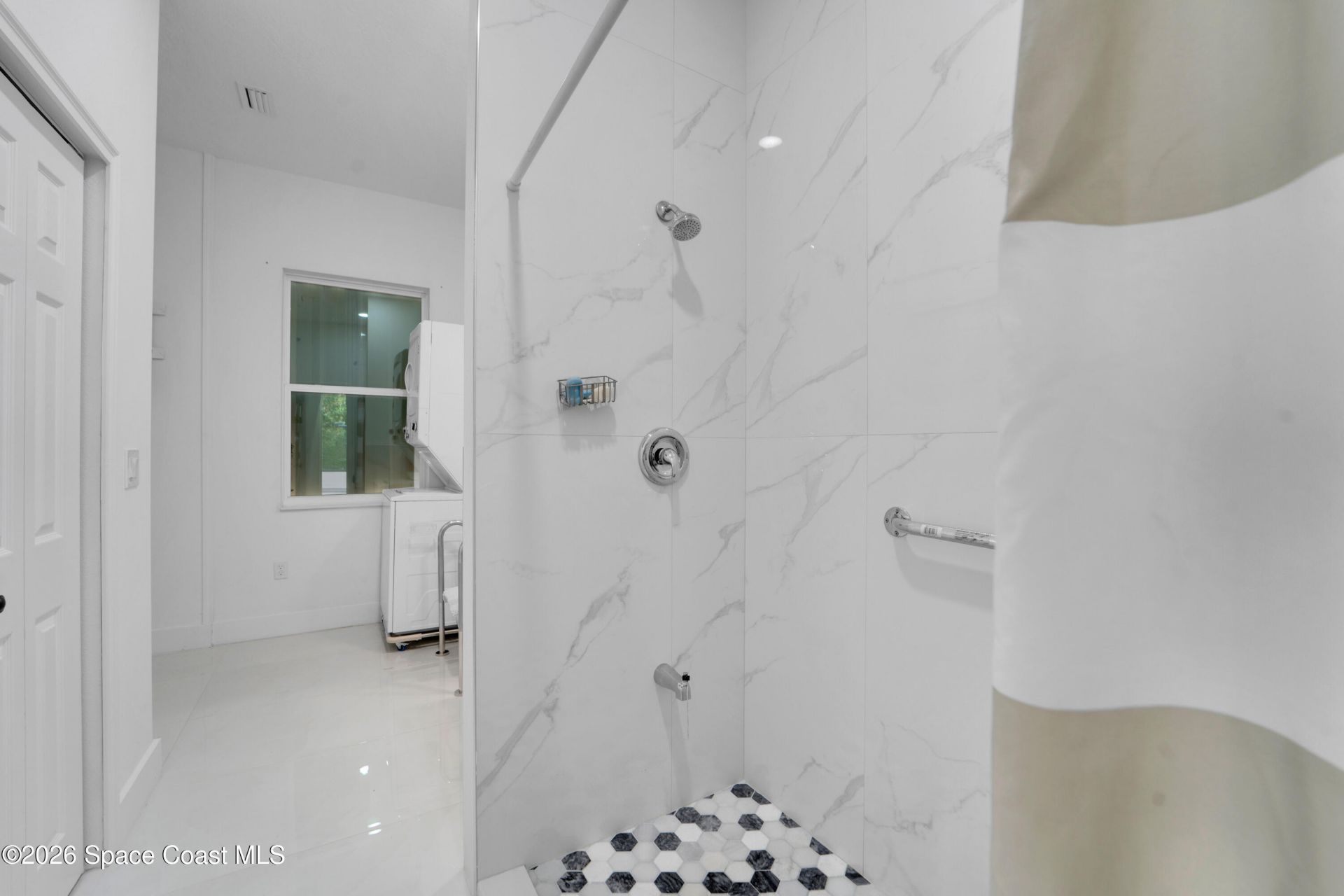 8710 Lake Ridge Drive, Grant-valkaria, FL 32909 Photo