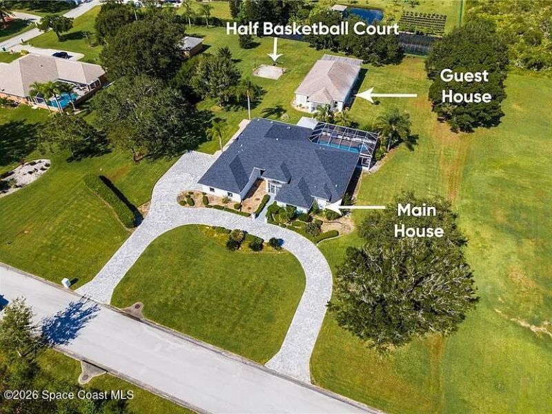 8710 Lake Ridge Drive, Grant-valkaria, FL 32909 Photo