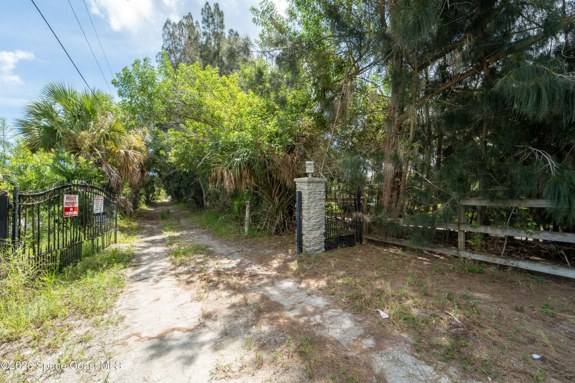 6715 Whispering Pines Lane, Grant, FL 32949 Photo