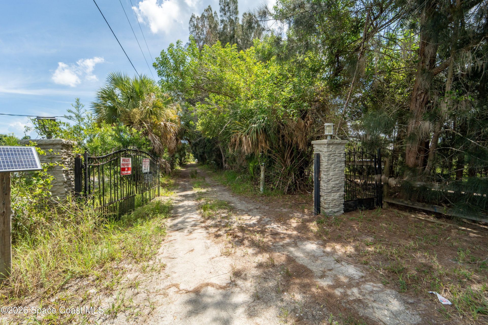 6715 Whispering Pines Lane, Grant, FL 32949 Photo