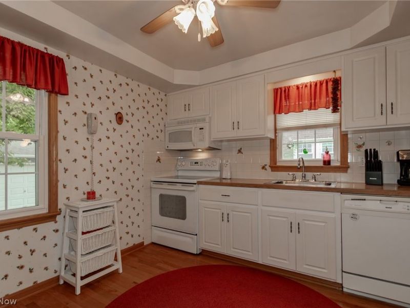 891 Roland Road, Lyndhurst, OH 44124 Photo 22