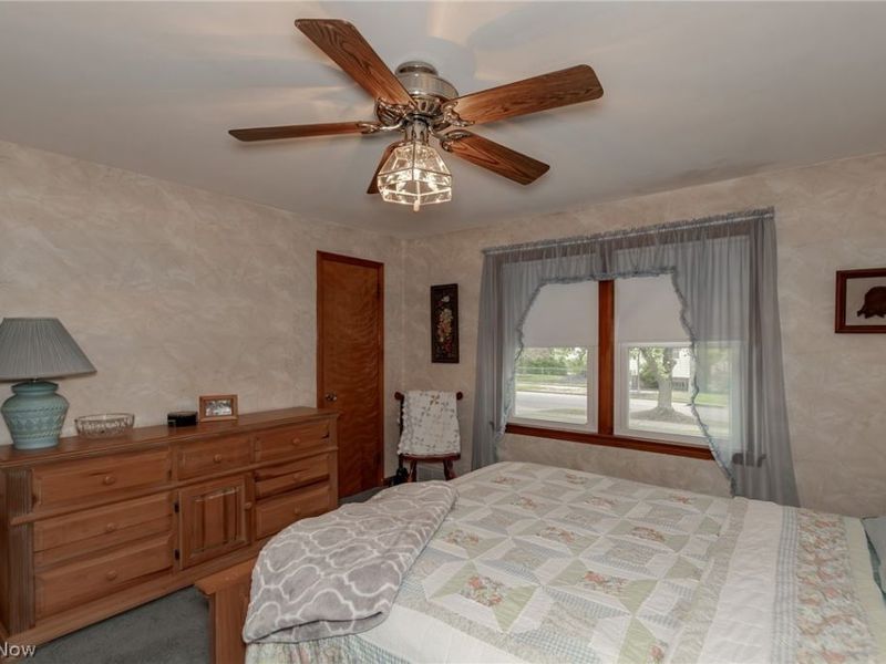 891 Roland Road, Lyndhurst, OH 44124 Photo 9