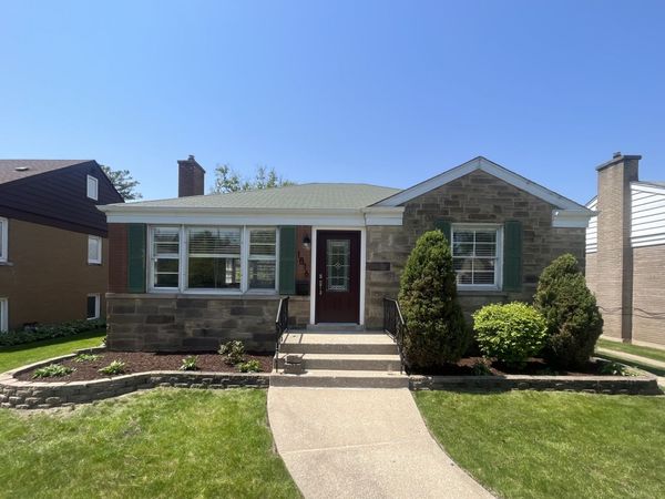 1816 Hull Avenue , Westchester, IL 60154