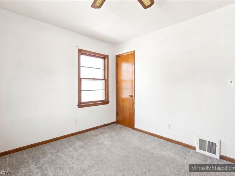 4747 Southwood Drive, Brooklyn, OH 44144 Photo 12