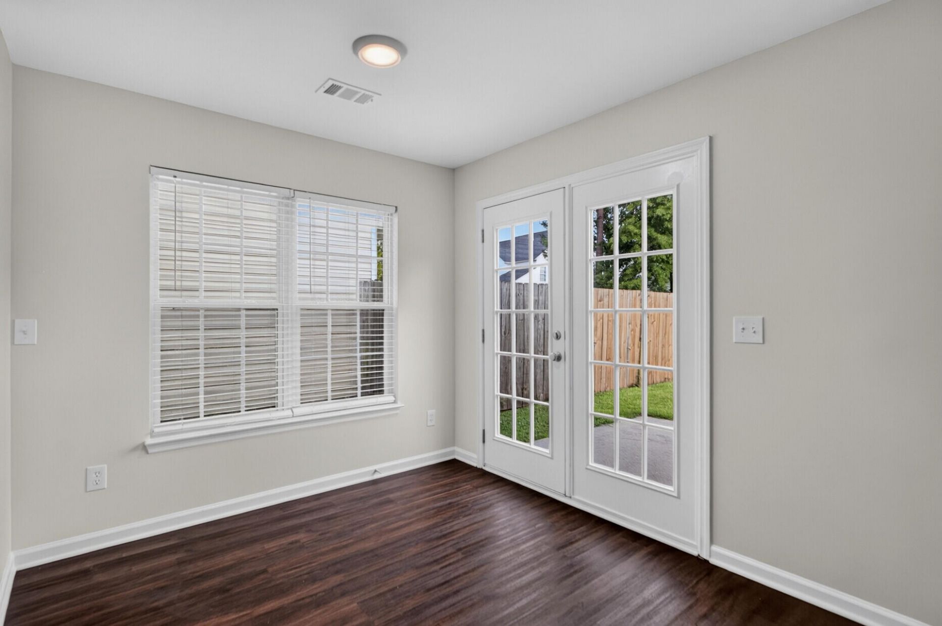 121 Mockernut Drive Photo 11