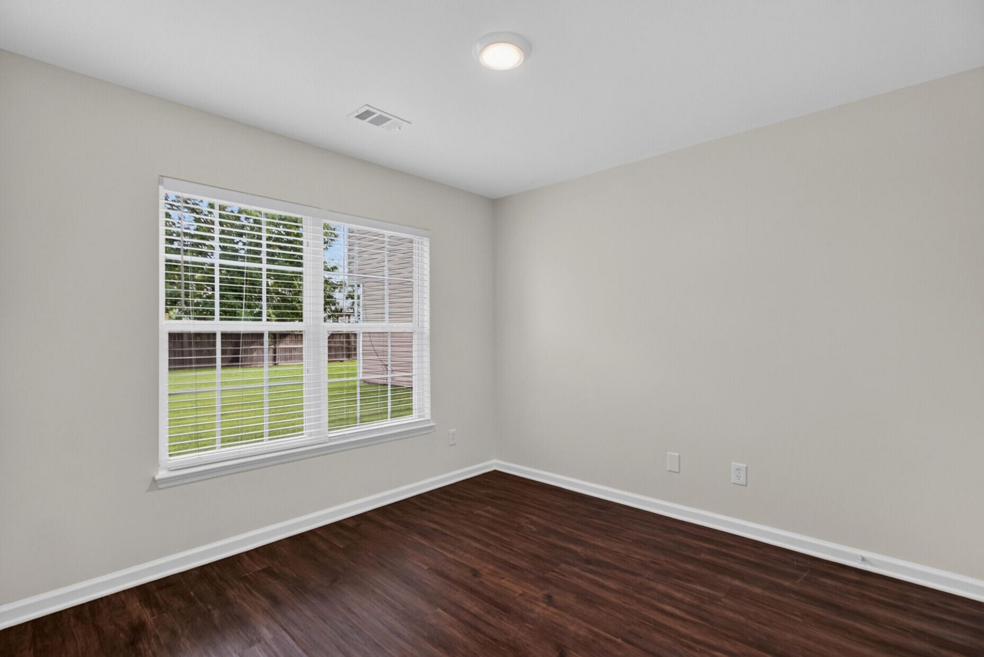 121 Mockernut Drive Photo 16