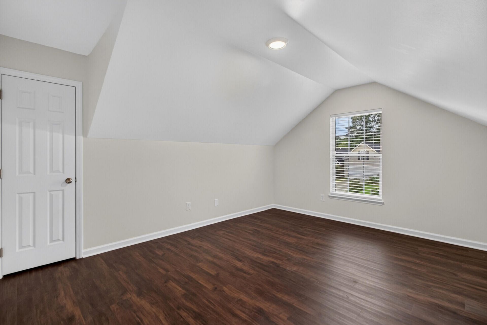 121 Mockernut Drive Photo 21