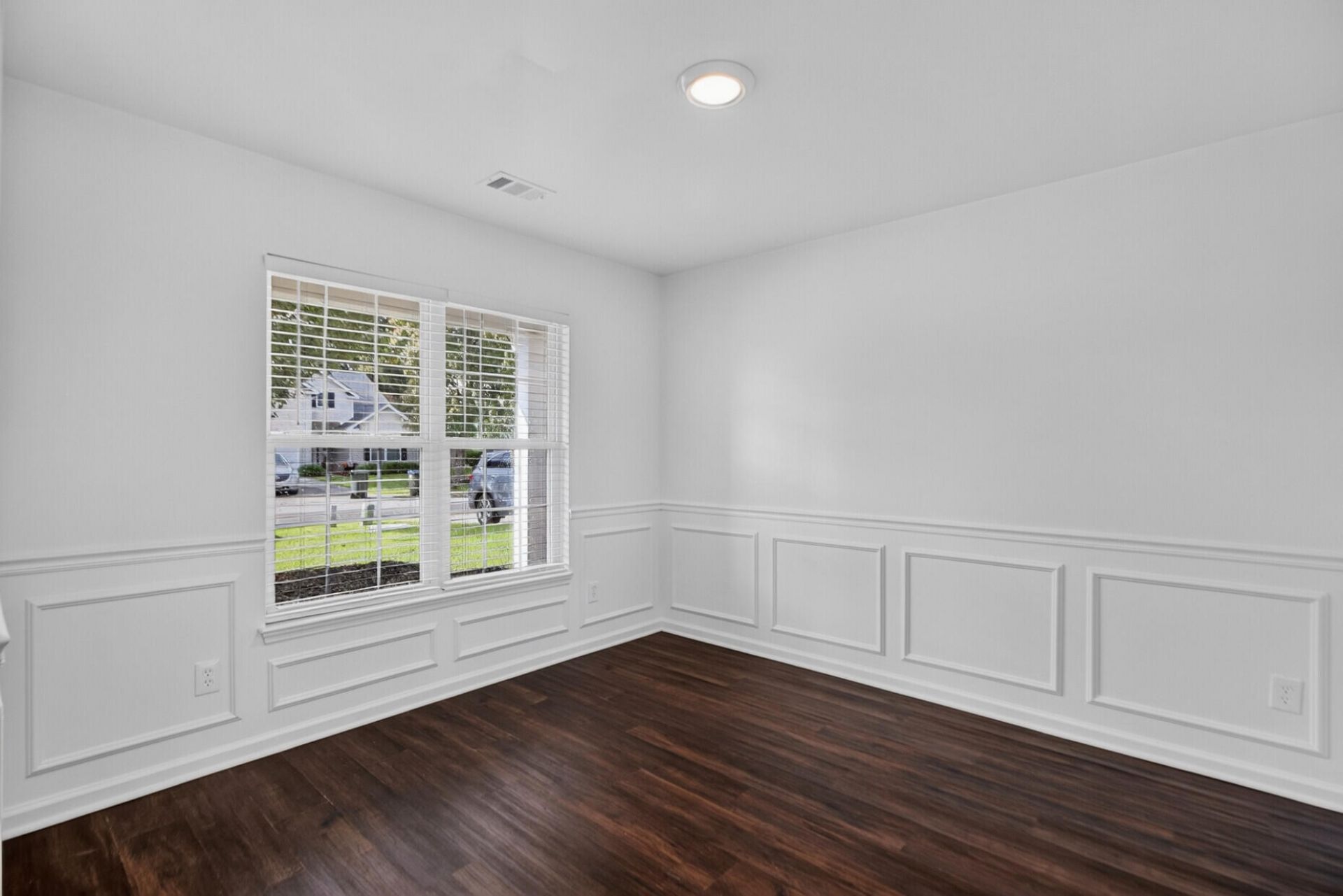 121 Mockernut Drive Photo 4