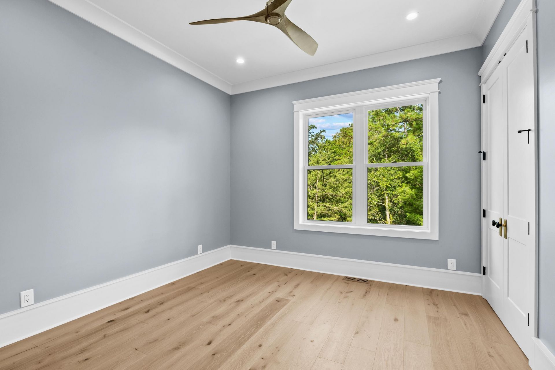 165 Melton Ave. Photo 21