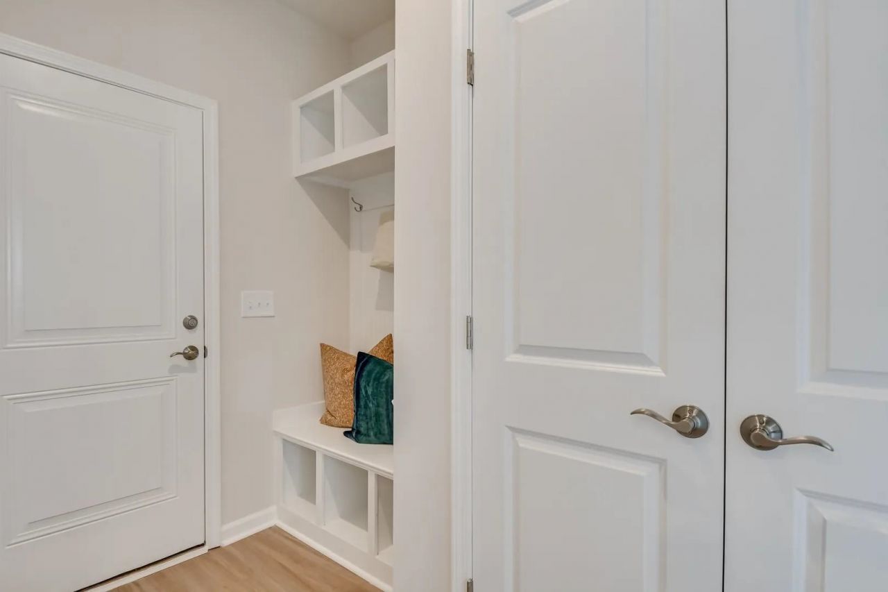 142 Cascade Dr.  Photo 13