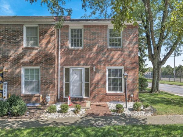 631 Simbury Street , Columbus, OH 43228