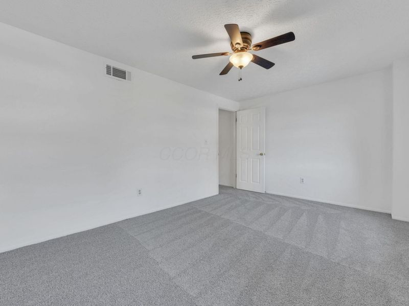 631 Simbury Street, Columbus, OH 43228 Photo 21