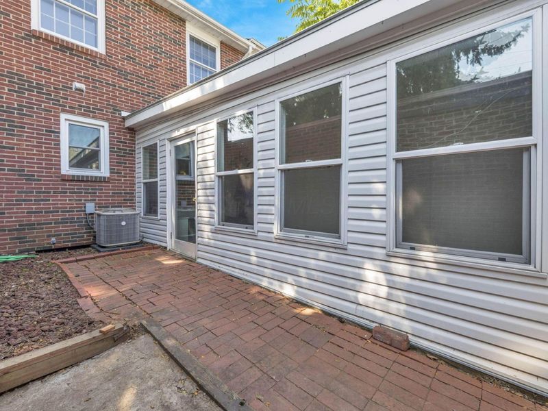 631 Simbury Street, Columbus, OH 43228 Photo 25